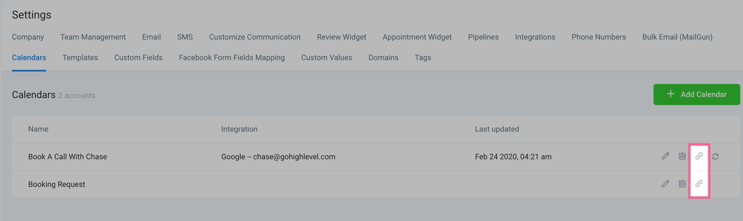 Screenshot of GoHighLevel calendar settings with link icon highlighted